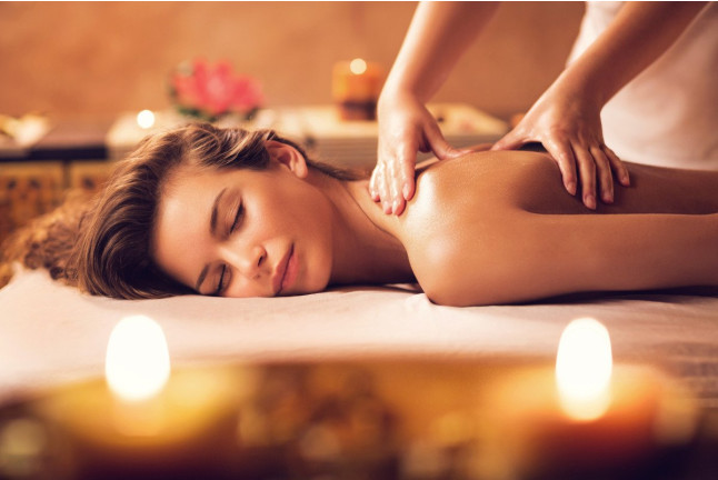 Zona de Aguas y Deep Tissue Massage en Spa Siargao del Hotel 1898 4* (Barcelona)