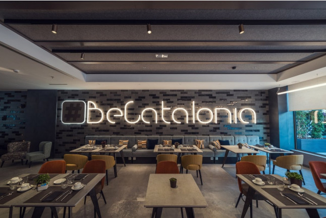 Circuito Spa, Masaje y Comida o Cena en Hotel Catalonia Gran Vía Bilbao 4* (Vizcaya)