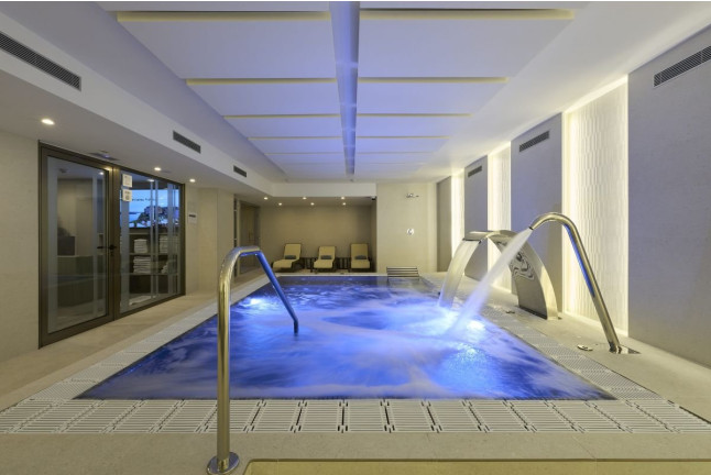 Circuito Spa y Tratamiento en Hotel Catalonia La Maquinista 4* (Barcelona)