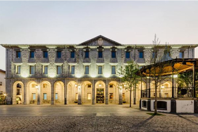 Circuito Spa y Comida o Cena en Hotel Balneario Orduña Plaza 4* (Orduña, Vizcaya)