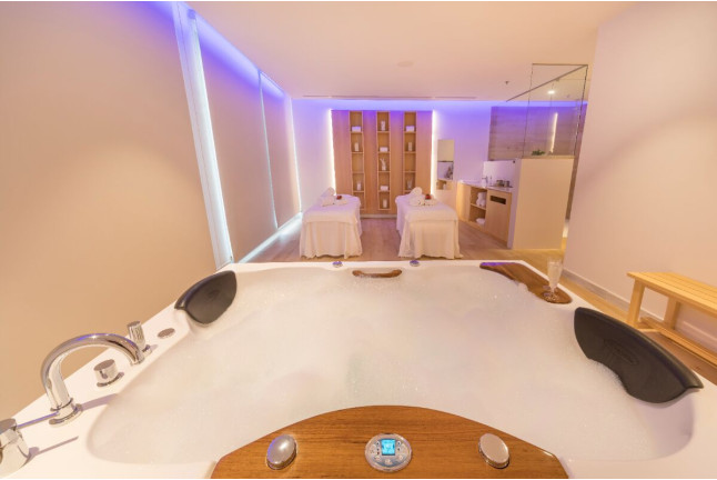 Circuito Spa, Masaje y Jacuzzi Privado para dos en Hipotels Gran Playa de Palma 4* (Mallorca)