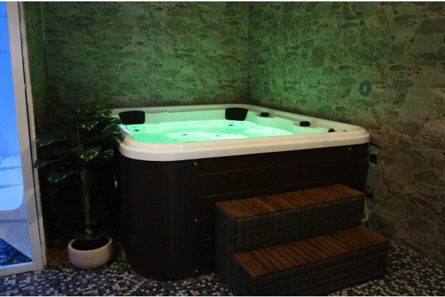 Acceso a Spa L'Inici (Llagostera, Girona)