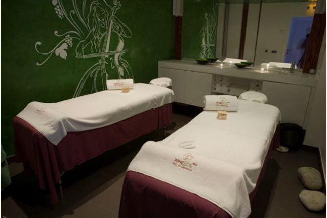 Circuito Spa y Masaje Relajante en Wine Oil Spa del Silken Villa de Laguardia 4* (Álava)