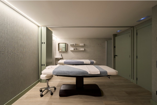 Circuito Spa, Masaje y Desayuno en Hotel Catalonia La Maquinista 4* (Barcelona)