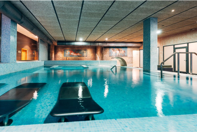 Circuito Spa, Masaje Relajante y Comida o Cena para dos en Valencia Congress Hotel&Spa 4* (Paterna, Valencia)
