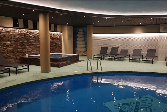 Circuito Spa, Masaje y Desayuno en Hotel Grèvol Spa 4* (Llanars, Girona)