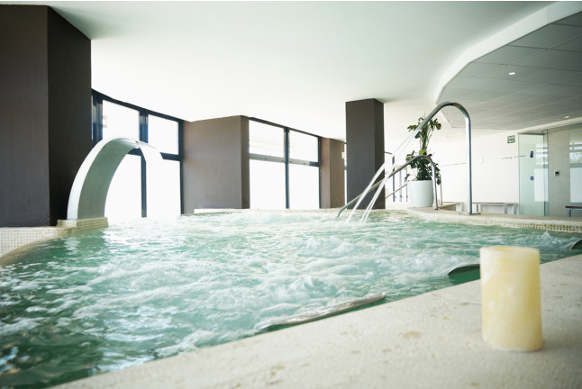 Circuito Spa y Masaje para dos en Spa Les Oliveres (Tarragona)