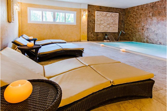 Circuito Spa y Masaje 25' para dos en El Cortijo de Zahara 4* (Zahara de los Atunes, Cádiz)