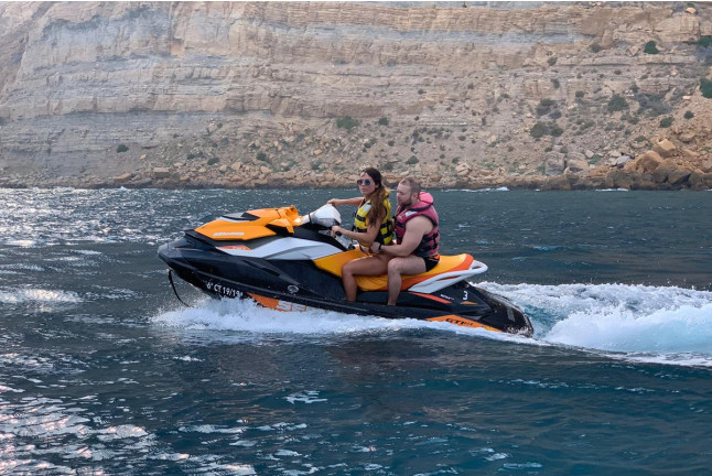 Excursión en Moto de Agua y Circuito Spa en Yhi Spa Meliá Villaitana para dos (Benidorm, Alicante)