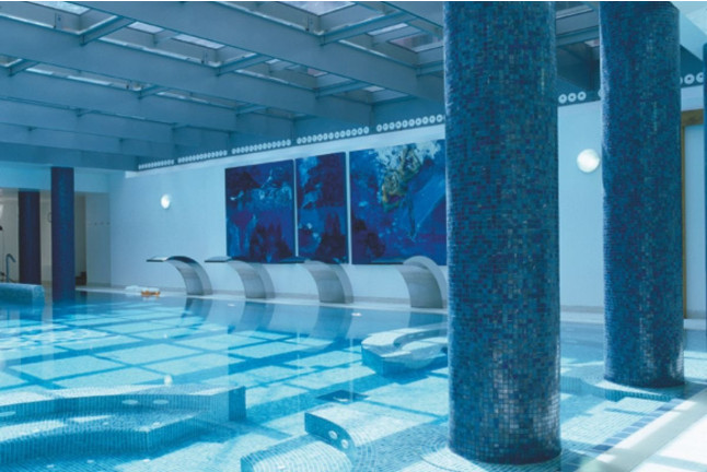 Paseo a Caballo por el Montseny con Circuito Spa y Comida en Hotel Balneario Blancafort 4* para dos (Barcelona)