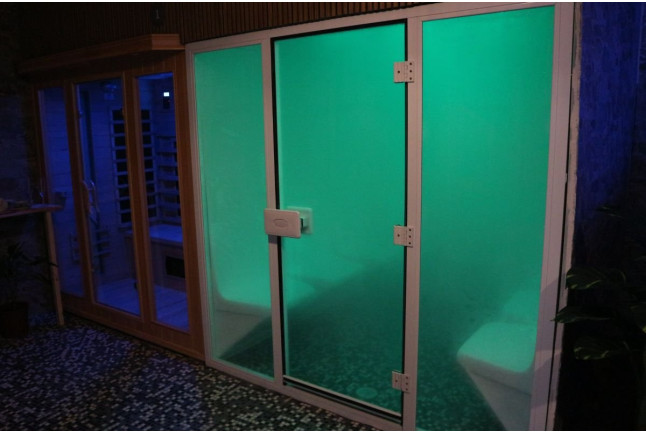 The Love Package: Acceso Privado a Spa L'Inici con Opción a Masaje, Cava y Bombones para dos (Llagostera, Girona)