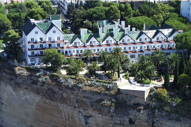 Spa Privado con Cava para dos en Hotel Catalonia Reina Victoria 4* (Ronda, Málaga)