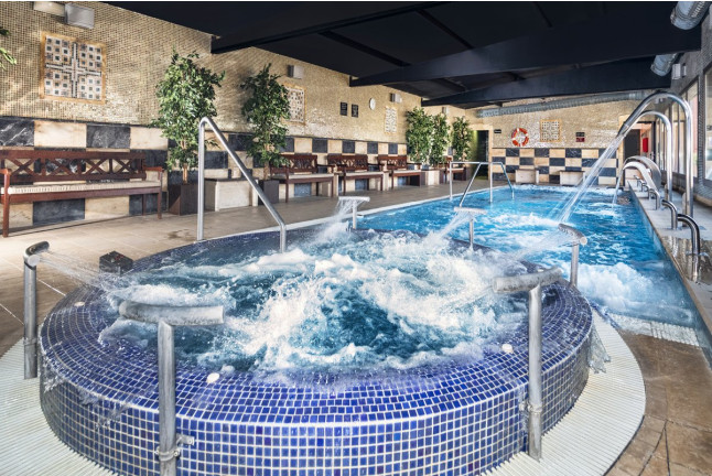 Circuito Spa y Desayuno en Sallés Hotel Aeroport de Girona 4* (Riudellots de la Selva, Girona)