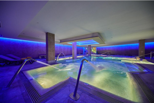 Circuito Spa, Masaje y Comida o Cena para dos en Sandos Monaco Hotel & Spa 4* (Benidorm, Alicante)