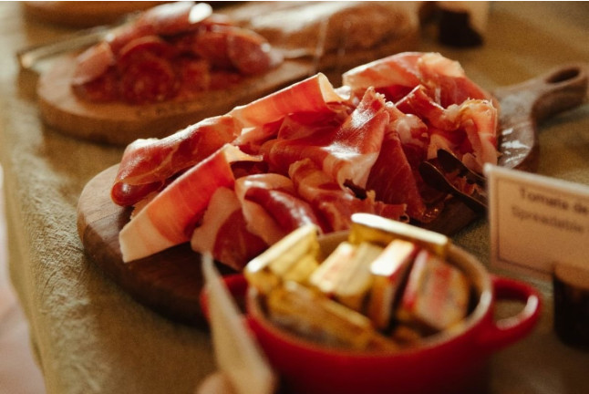 Circuito Spa Privado y Desayuno para dos en Ecoturisme Can Buch (Sant Aniol de Finestres, Girona)