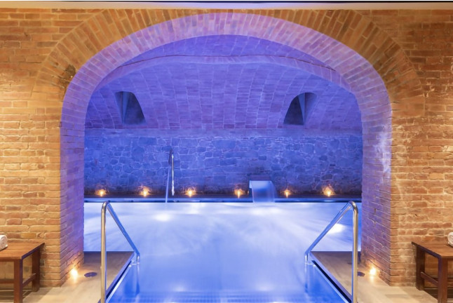 Zona de Aguas y Relaxing Massage en Spa Siargao del Hotel 1898 4* (Barcelona)