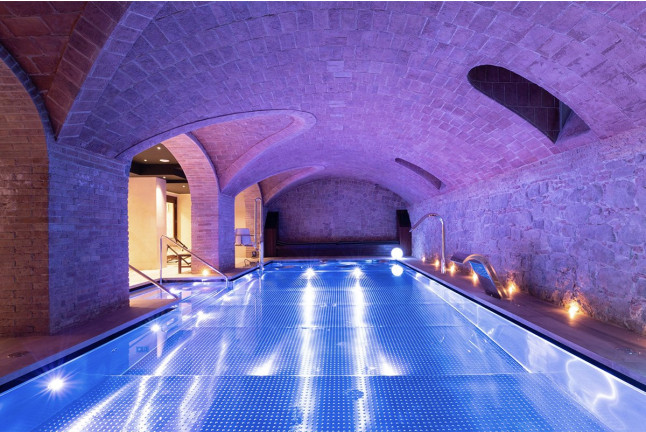 Zona de Aguas y Relaxing Massage en Spa Siargao del Hotel 1898 4* (Barcelona)