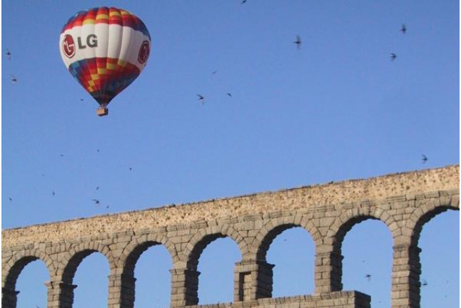 Circuito Spa en Spaxión del Hotel Áurea Convento Capuchinos 5* y Vuelo en Globo con Cava, Almuerzo, Fotos y Vídeo HD (Segovia)