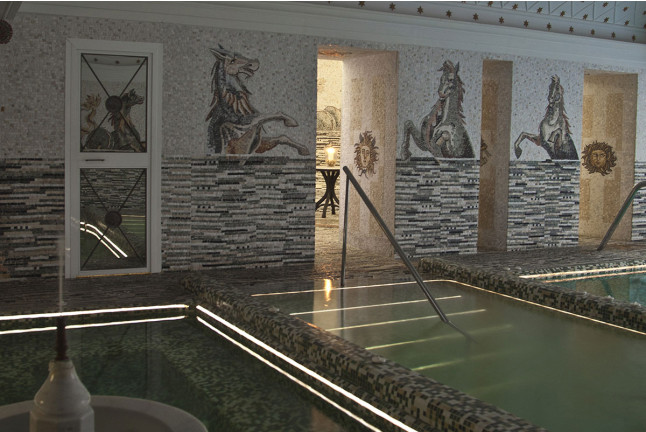 Spa Semiprivado en Las Termas de Híspalis y Comida o Cena Romántica para dos en la Trattoría San Marco (Sevilla)