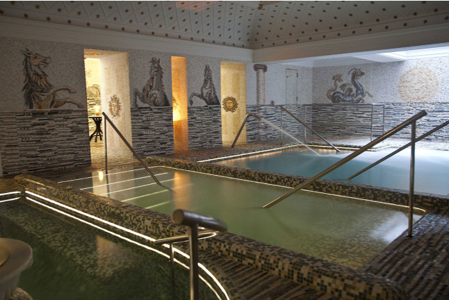 Spa Semiprivado en Las Termas de Híspalis y Comida o Cena Romántica para dos en la Trattoría San Marco (Sevilla)