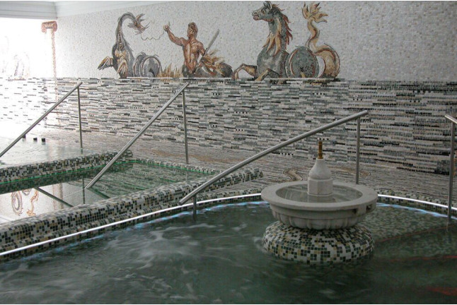 Spa Semiprivado en Las Termas de Híspalis y Comida o Cena Romántica para dos en la Trattoría San Marco (Sevilla)