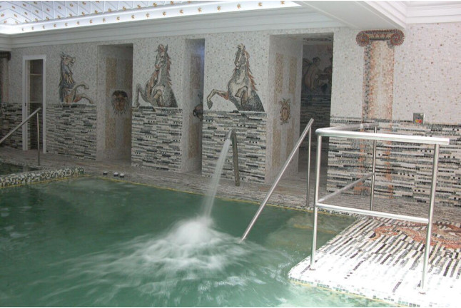 Spa Semiprivado en Las Termas de Híspalis y Comida o Cena Romántica para dos en la Trattoría San Marco (Sevilla)