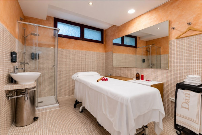 Circuito Spa y Masaje para dos en Spa Daniya Dénia del Hotel Daniya Dénia 4* (Dénia, Alicante)