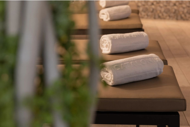 Circuito Spa, Body Scrub y Masaje Relajante en Hotel Catalonia Atenas 4* (Barcelona)