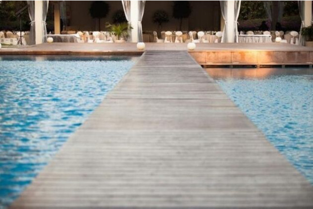 Especial Parejas: Circuito Spa y Masaje Hindú 50' para dos en Spazio The Royal Fitness & Spa Real Club de Polo de Barcelona 5* (Barcelona)