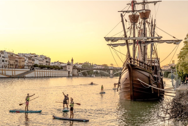Paddle Surf al Aterdecer en el Río Guadalquivir (Sevilla)