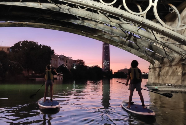 Paddle Surf al Aterdecer en el Río Guadalquivir (Sevilla)