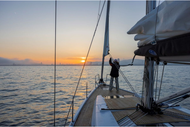 Sunset en Velero para dos (Barcelona)