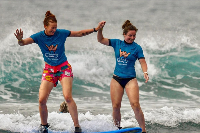 Clase de Surf con Fotos en Playa Las Américas (Arona, Santa Cruz de Tenerife)