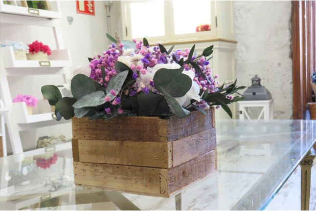 Taller Privado de Flor Preservada para dos: Crea tu Centro Floral o Decora tu Inicial (Arucas, Gran Canaria) 