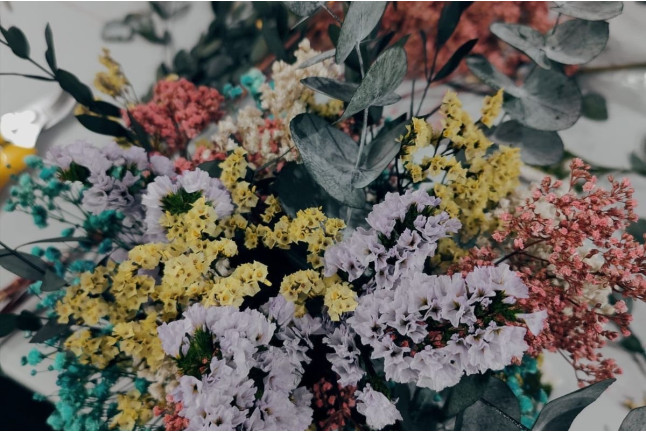 Taller Privado de Flor Preservada para dos: Crea tu Centro Floral o Decora tu Inicial (Arucas, Gran Canaria) 