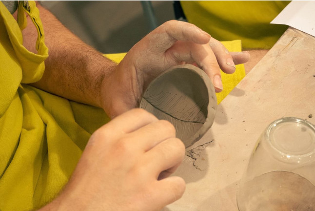 Taller de Cerámica: Crea tu Taza Personalizada (Barcelona)