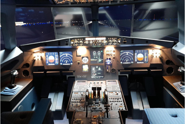 Tarde de Simuladores: B737 y A320 en Aeródromo Cuatro Vientos (Madrid)
