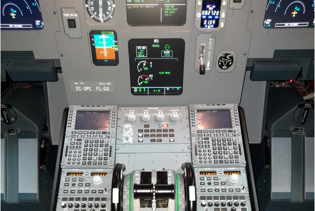 Tarde de Simuladores: B737 y A320 en Aeródromo Cuatro Vientos (Madrid)
