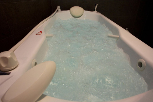 Baño Termal Marino en Hotel Thalasso Cantábrico Las Sirenas 4* (Viveiro, Lugo)