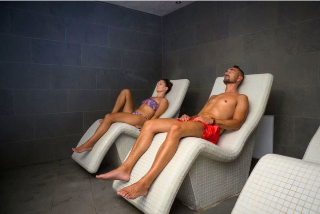 Baño Termal Marino en Hotel Thalasso Cantábrico Las Sirenas 4* (Viveiro, Lugo)