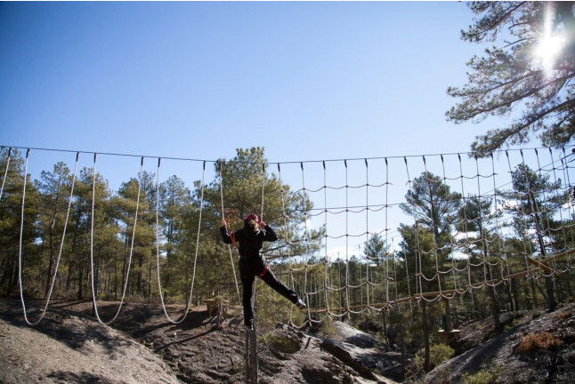Circuito Multiaventura y Tirolina en Albarracín Aventura (Teruel)