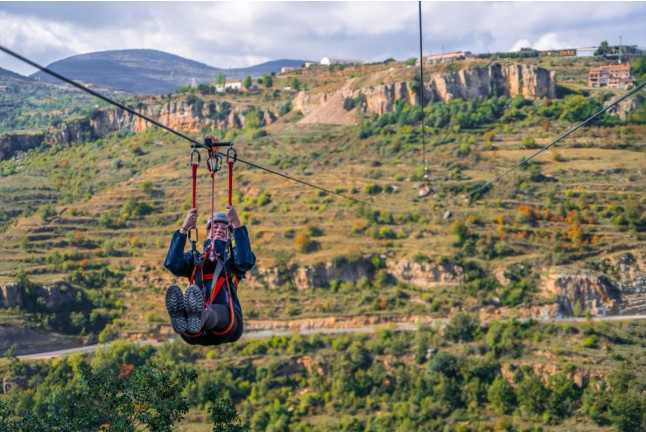 Vértigo Maestrazgo: Tirolina (Cantavieja, Teruel)