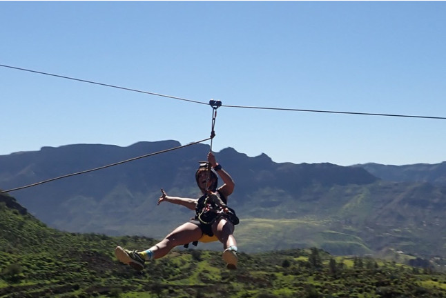 Ruta Multiaventura: Escalada en Roca, Vía Ferrata, Espeleología y Tirolina con Fotos y Snack (Santa Lucía de Tirajana, Gran Canaria)