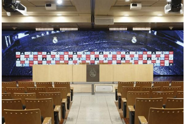 Tour y Comida o Cena en el Estadio Santiago Bernabéu (Madrid) 