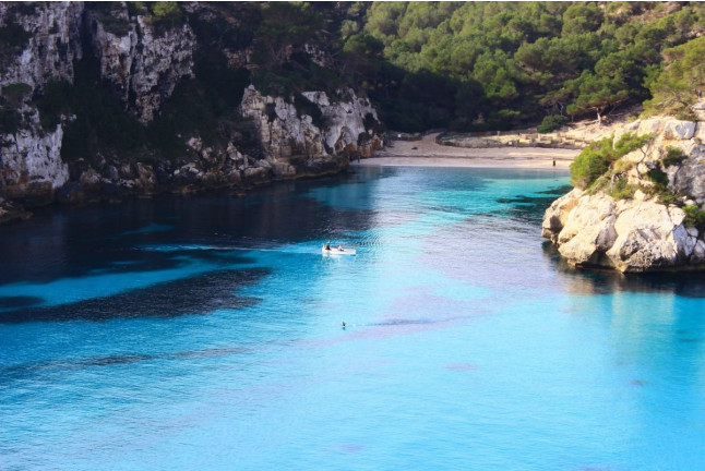 Un Día en el Mar: Tour de Día Entero en Crucero (Ciutadella de Menorca)