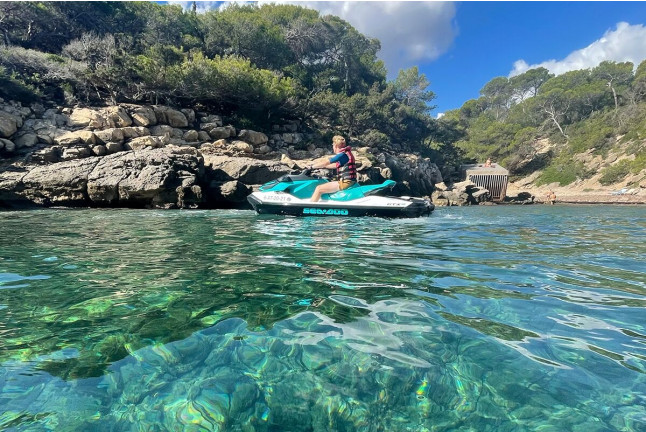 Tour en Jet Ski (Santa Eulalia del Río, Ibiza)