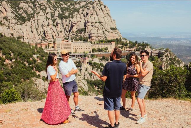 Montserrat Highlights: Visita Guiada con Transporte desde Barcelona (Montserrat, Barcelona)