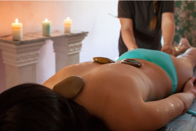 Tratamiento Baco: Vinoterapia y Masaje para dos en Hotel Spa Kinedomus Bienestar 4* (Burgos)