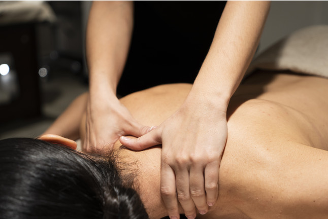 Tratamiento de Belleza Body Elegance: Masaje Relajante, Sauna y Cava en Hotel InterContinental 5* (Madrid)