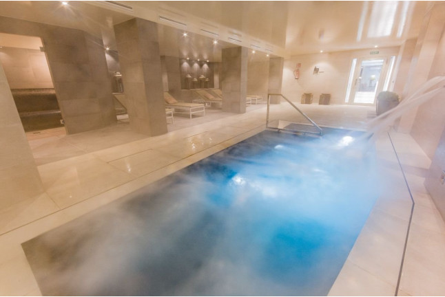 Eternal Lifting Experience: Spa y Tratamiento Facial Reafirmante en Hotel Catalonia Granada 4* (Granada)